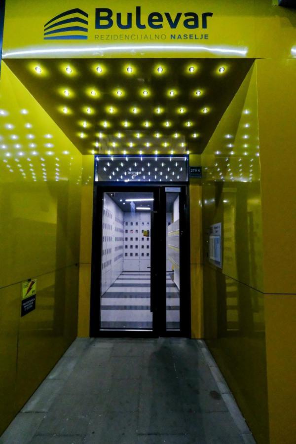 Delux Apartmani Bulevar SJJ Exterior photo