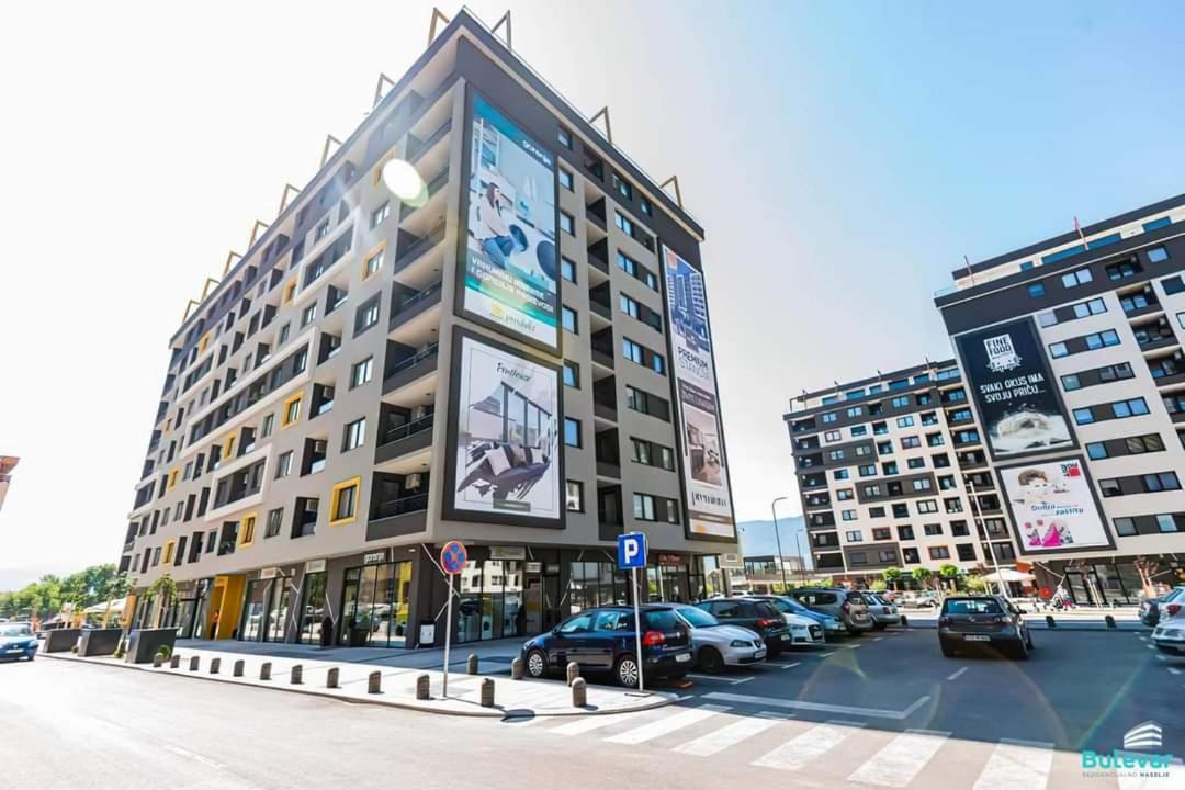 Delux Apartmani Bulevar SJJ Exterior photo